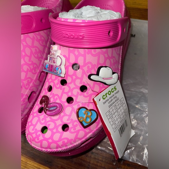 Crocs x Barbie Mega Crush Clog Limited Edition - Picture 7 of 9